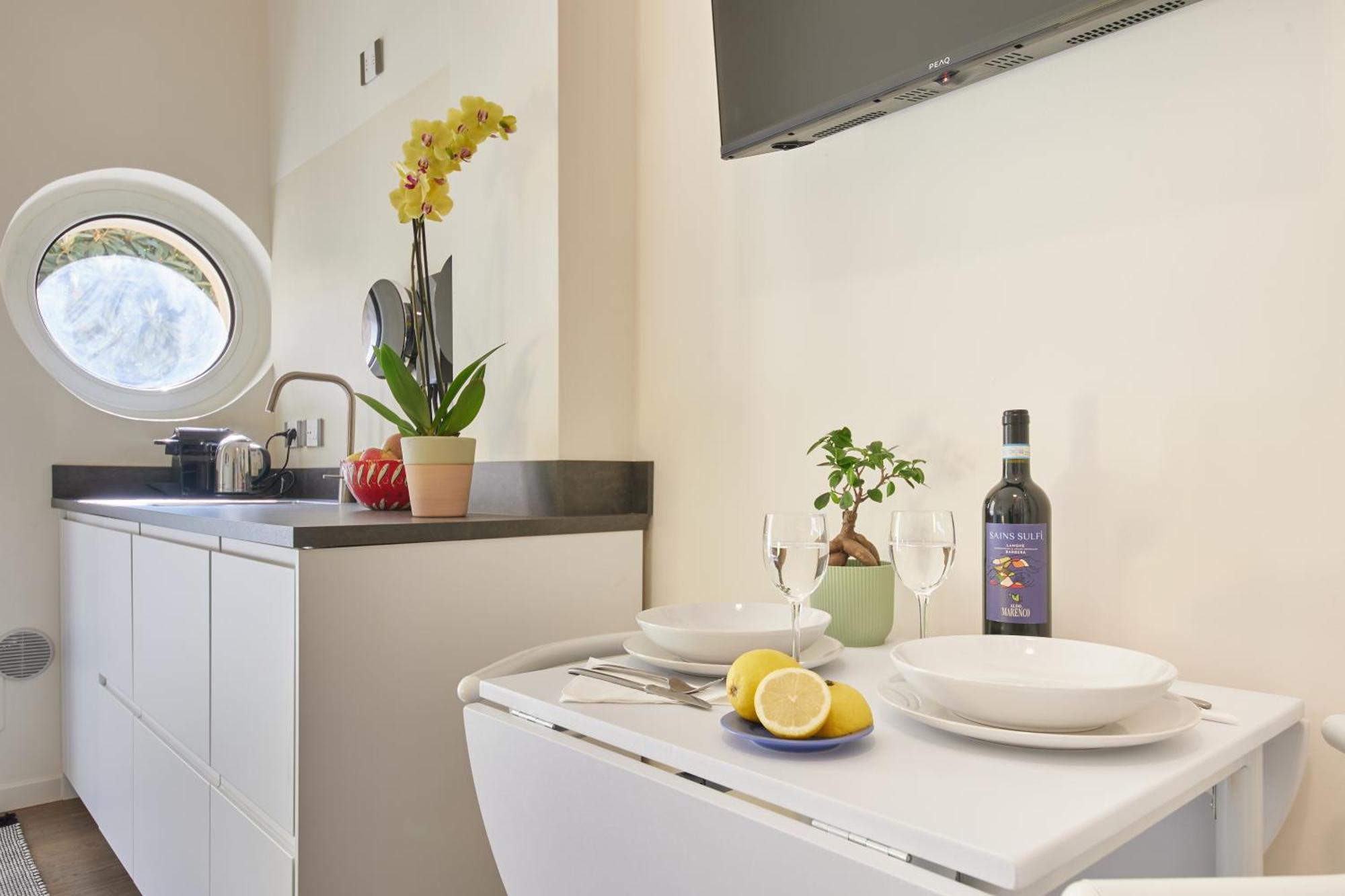 The Porthole - Rifugio Chic E Porta Venezia Apartment